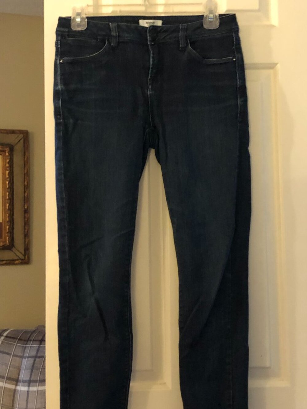 217 G KENSIE JEANS 27 NAVY STRAIGHT LEG